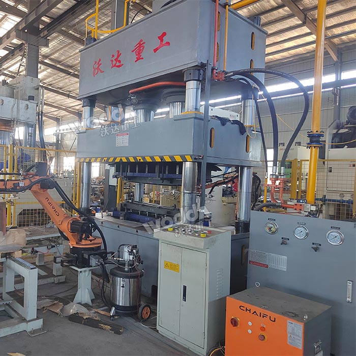 500噸四柱液壓機(jī) 500噸四柱液壓機(jī)